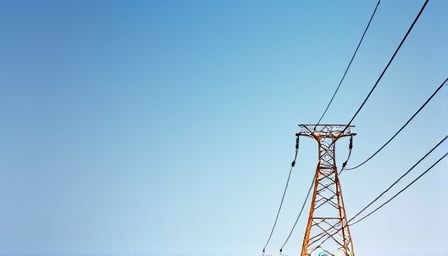 American Electric Power Co Inc Holds Steady Amid Strategic Expansion and Insider Sale