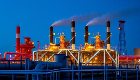 Cheniere Energy's Stock Faces Dual Forces: Mozambique Boost vs. China's LNG Shift