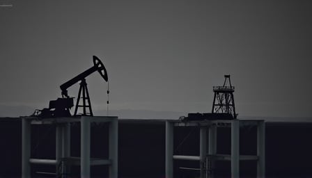 Chevron Corp Stands Firm as Dividend Leader Despite Energy Sector Challenges