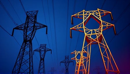 Edison International Struggles Amid Market Downturn and Sector Challenges