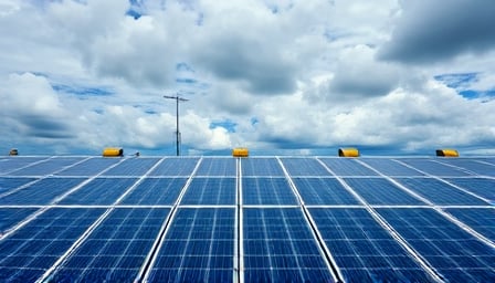 First Solar Inc. Reports Strong Financial Performance Amid Industry Challenges